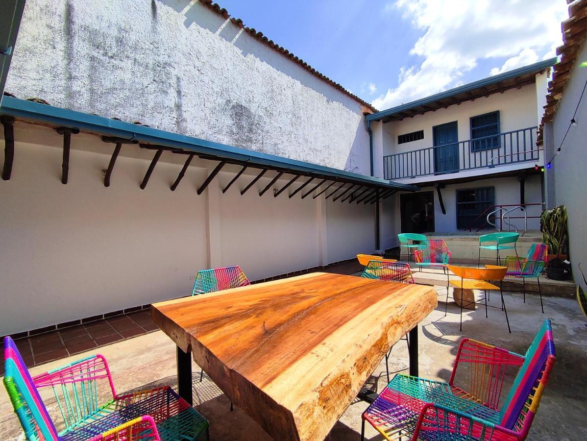 Trip Monkey Giron Hotel Exterior foto